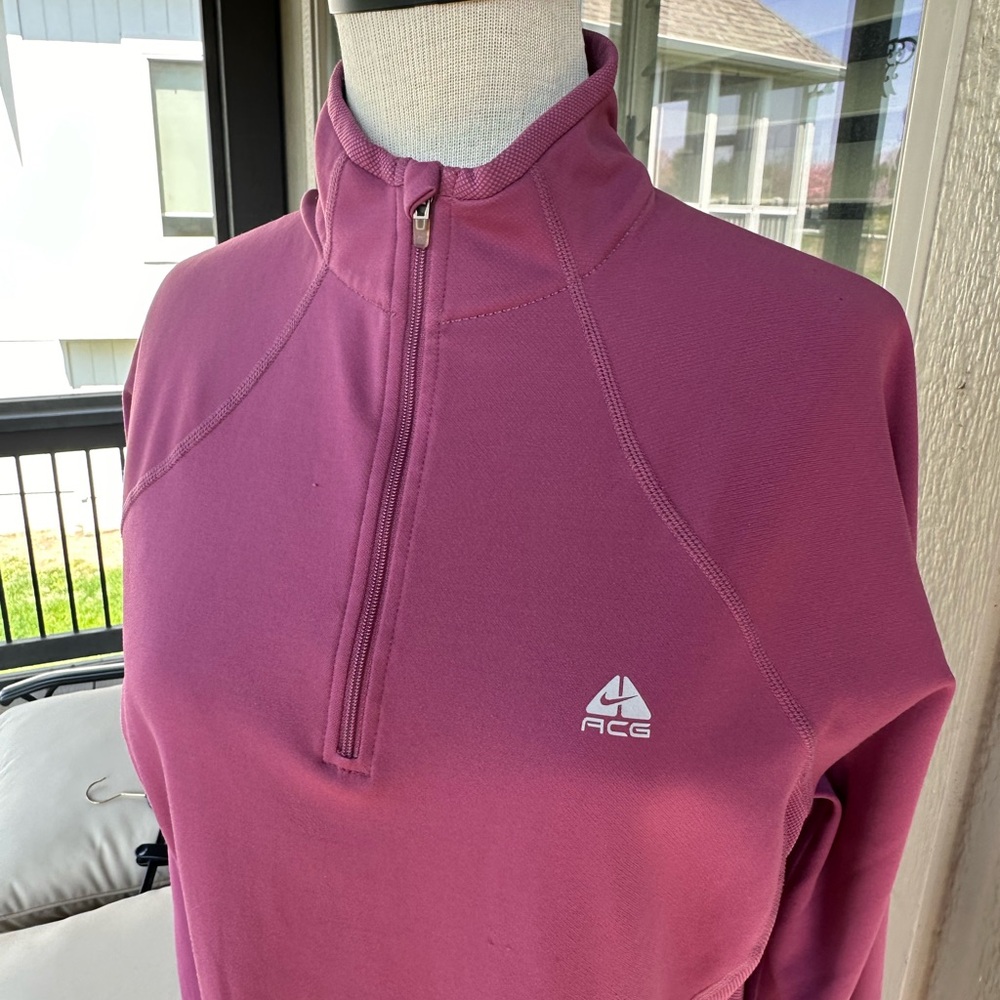 NIKE ACG Women’s Rose Pink Half Zip Pull Over - Size Large (12-14)